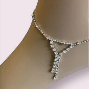 Vintage Avon Silver Tone Crystals Chain Anklet 10"